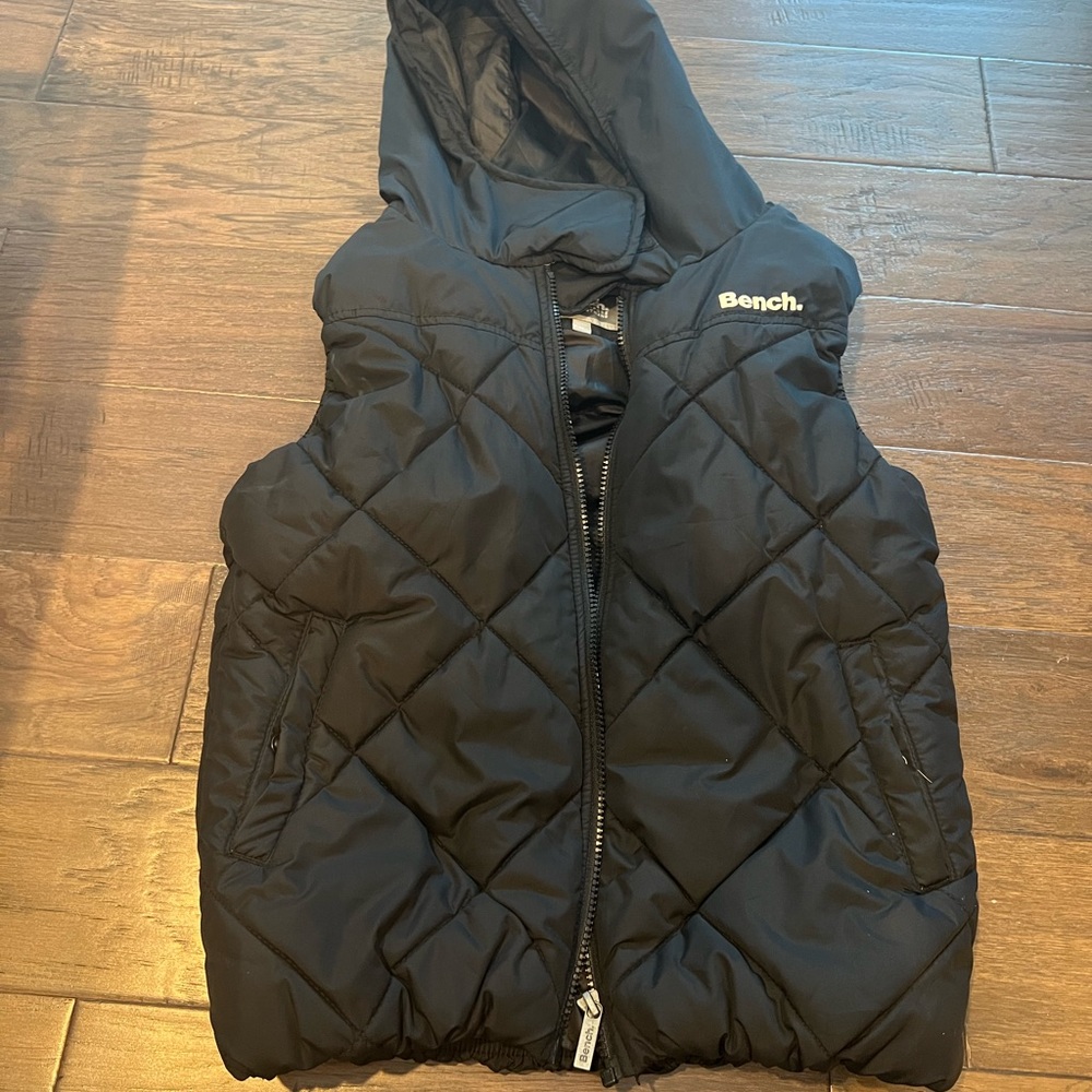 Women’s Black Bench Hooded Vest